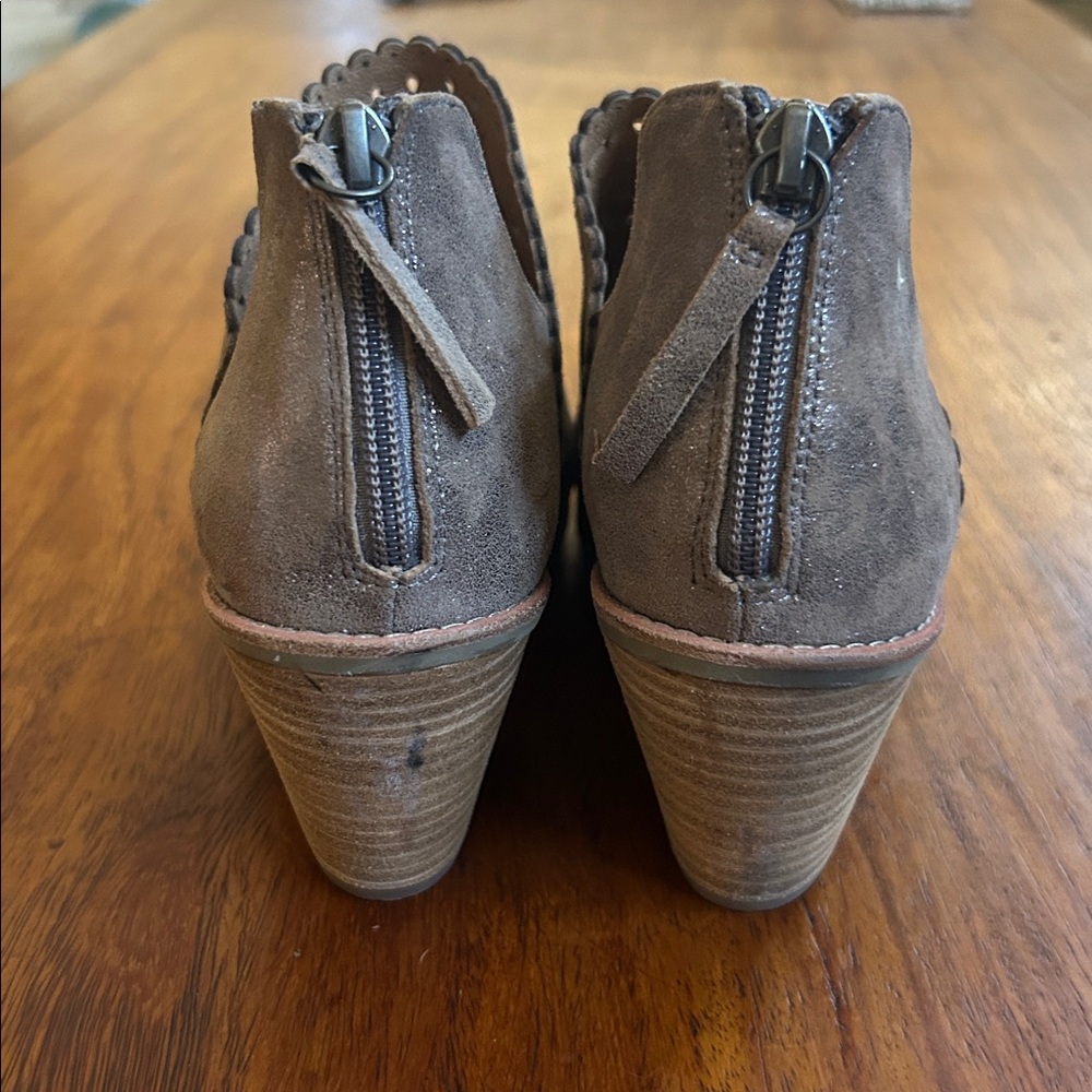 Sofft women’s leather ankle shoes, size 8.5 - Picture 5 of 7